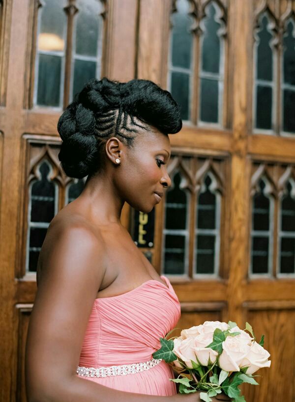 Coiffure de mariage cheveux crépus
Devis sur mesure
