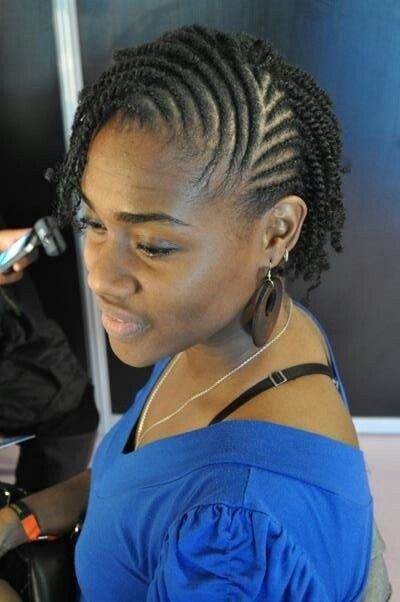 Formule précieuse
soin+shampoing+coiffure pour cheveux afro sans rajout