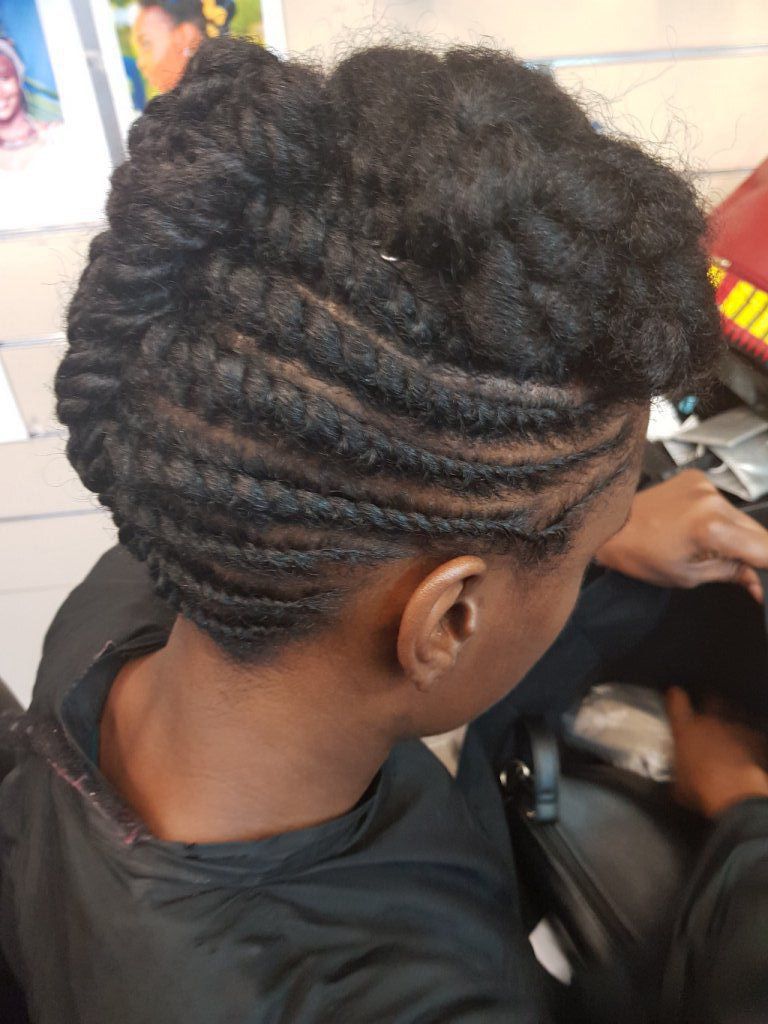 formule delicious :
soin/traitement capillaires+ shampoing+ un coiffage rapide